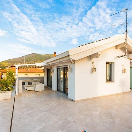 Appartamento Spotorno Con Ampio Terrazzo Attrezzato Anche Con Angolo Cottura Exteriör bild